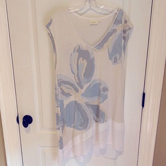 Anthropologie Deletta Long Cream and Blue Flowered Long Tank with details - Picture 1 of 8